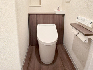 トイレリフォーム 収納で空間をすっきり整えたレストルーム